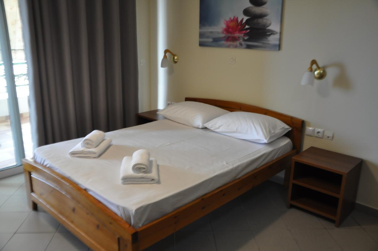 Zotos Apartment Himare Exterior foto