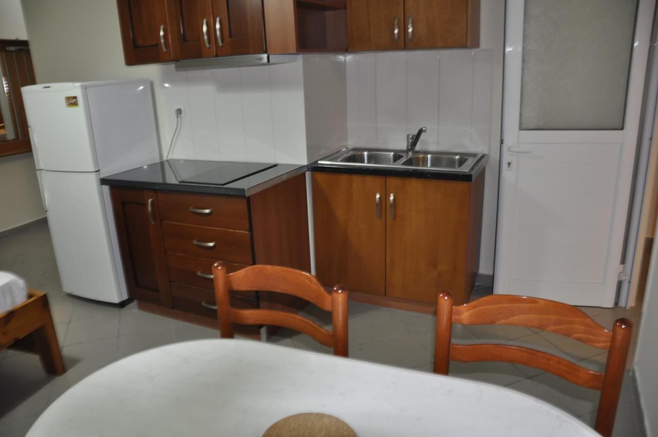 Zotos Apartment Himare Exterior foto