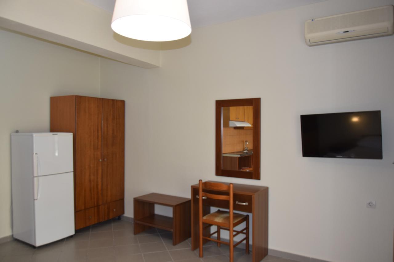 Zotos Apartment Himare Exterior foto